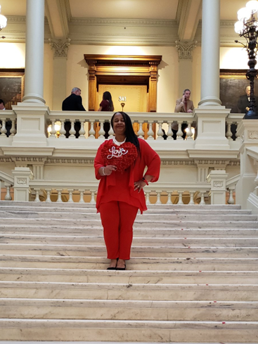 Kimberly goodloe on the steps of a government building