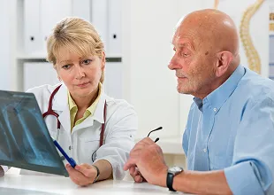 Man at lung screening